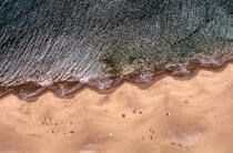 La plage du Croisic (Loire Atlantique, 44), vue de haut. © Philip Plisson / Plisson La Trinité / AA00022 - Nos reportages photos - Plage