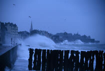 Tempête à Saint-Malo © Guillaume Plisson / Plisson La Trinité / AA00090 - Photo Galleries - Storms