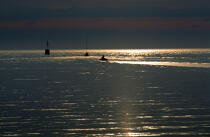 Coucher de soleil à Loctudy. © Philip Plisson / Plisson La Trinité / AA00094 - Photo Galleries - Fishing vessel