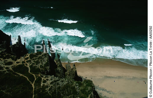 Cabo da Roca par gros temps. - © Guillaume Plisson / Plisson La Trinité / AA00292 - Nos reportages photos - Horizontal