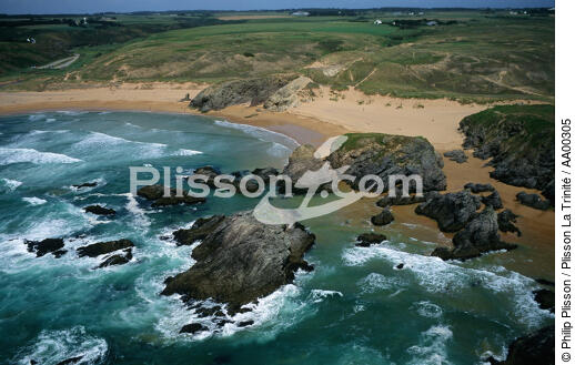 The Donnant beach on Belle-Isle. - © Philip Plisson / Plisson La Trinité / AA00305 - Photo Galleries - Aerial shot