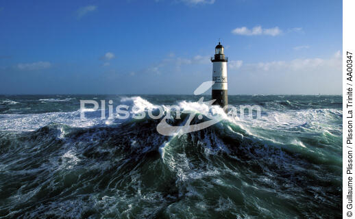 Le phare d'Ar-Men. - © Guillaume Plisson / Plisson La Trinité / AA00347 - Nos reportages photos - Signalisation maritime