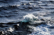 Mer agitée, train de vagues. © Philip Plisson / Plisson La Trinité / AA00957 - Photo Galleries - Storms