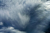 Eclat d'une vague. © Philip Plisson / Plisson La Trinité / AA00975 - Photo Galleries - Foaming
