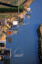Pêche au carrelet en Loire Atlantique. © Philip Plisson / Plisson La Trinité / AA01045 - Photo Galleries - Square net fishing