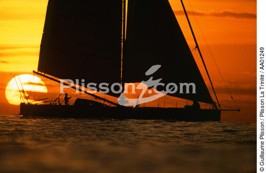 Coucher de soleil sur Geodis. - © Guillaume Plisson / Plisson La Trinité / AA01249 - Photo Galleries - Maxi-monohull Racing Yacht