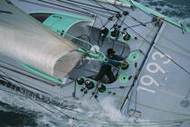 Manoeuvre sur Groupe LG. © Philip Plisson / Plisson La Trinité / AA01255 - Photo Galleries - Maxi-monohull Racing Yacht