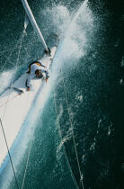 Manoeuvre sur Banque Populaire. © Guillaume Plisson / Plisson La Trinité / AA01258 - Photo Galleries - Sailing Race