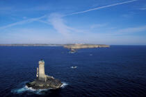 Phare de la Vieille au large de la pointe du Raz. © Guillaume Plisson / Plisson La Trinité / AA01450 - Photo Galleries - French Lighthouses