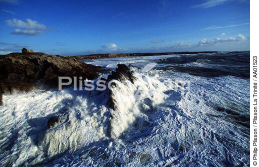 Gros temps sur la Pointe de Percho. - © Philip Plisson / Plisson La Trinité / AA01523 - Photo Galleries - Wild coast