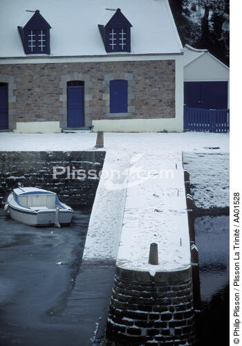Le Bono sous la neige. - © Philip Plisson / Plisson La Trinité / AA01528 - Nos reportages photos - Ville [56]