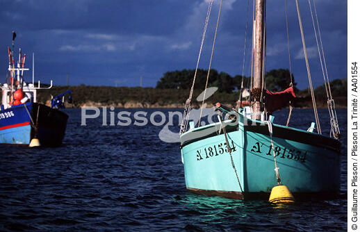 Bateaux de pêche en rivière d'Etel. - © Guillaume Plisson / Plisson La Trinité / AA01554 - Photo Galleries - Registration