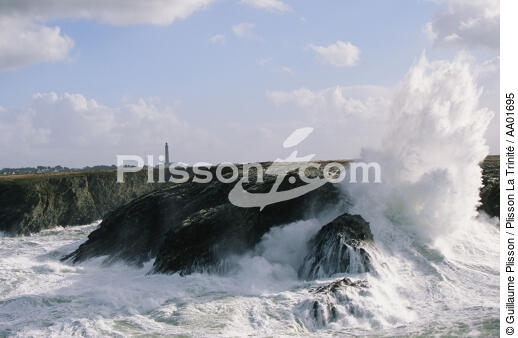 Le phare du Goulphar en arrière plan. - © Guillaume Plisson / Plisson La Trinité / AA01695 - Nos reportages photos - Côte sauvage