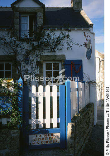 Maison trinitaine. - © Philip Plisson / Plisson La Trinité / AA01943 - Nos reportages photos - Enseigne