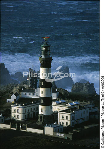Tempête sur le phare de Créac'h. - © Guillaume Plisson / Plisson La Trinité / AA02006 - Photo Galleries - Wild coast