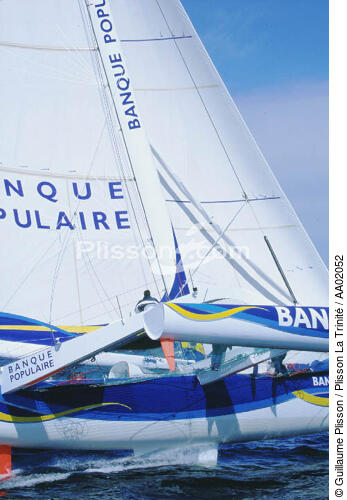 Trimaran Banque Populaire - © Guillaume Plisson / Plisson La Trinité / AA02052 - Nos reportages photos - Course au large