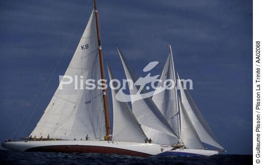 Class J Astra et Candida bord à bord. - © Guillaume Plisson / Plisson La Trinité / AA02068 - Photo Galleries - Close to the wind