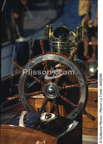 Barre à roue - © Guillaume Plisson / Plisson La Trinité / AA02069 - Photo Galleries - Outfitting of superstructure