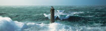 Tempête sur le phare de Nividic. © Guillaume Plisson / Plisson La Trinité / AA02194 - Nos reportages photos - Panoramique horizontal