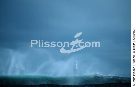 Phare sur Inisheer, ïles d'Aran. - © Philip Plisson / Plisson La Trinité / AA02452 - Nos reportages photos - Phare