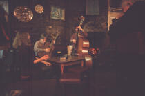 Musiciens dans un pub à Galway. © Philip Plisson / Plisson La Trinité / AA02467 - Nos reportages photos - Musique