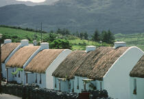 Cottages en Irlande. © Philip Plisson / Plisson La Trinité / AA02475 - Nos reportages photos - Irlande, l'île verte