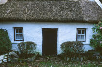 Cottage à Lettermore Island. © Philip Plisson / Plisson La Trinité / AA02533 - Photo Galleries - Cottage