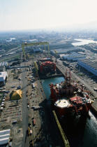 Port de Belfast. © Philip Plisson / Plisson La Trinité / AA02641 - Nos reportages photos - Industrie pétrolière