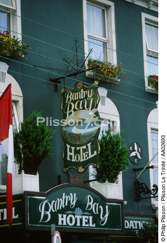 Enseigne d'un hotel à Bantry. - © Philip Plisson / Plisson La Trinité / AA02693 - Nos reportages photos - Irlande