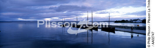 Harbour Island Gorumna. - © Philip Plisson / Plisson La Trinité / AA02747 - Photo Galleries - Connemara [The]