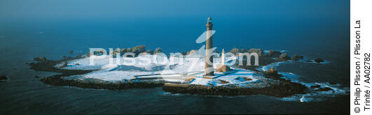 Le phare de l'Ile Vierge. - © Philip Plisson / Plisson La Trinité / AA02782 - Nos reportages photos - Phare [29]