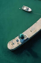 Feu de port de la Flotte en Ré © Philip Plisson / Plisson La Trinité / AA02973 - Photo Galleries - Island [17]
