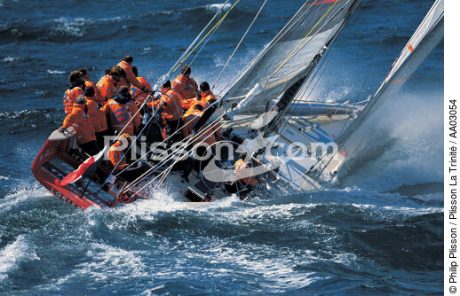 The French challenge on an upwind leg. - © Philip Plisson / Plisson La Trinité / AA03054 - Photo Galleries - Auckland 2000