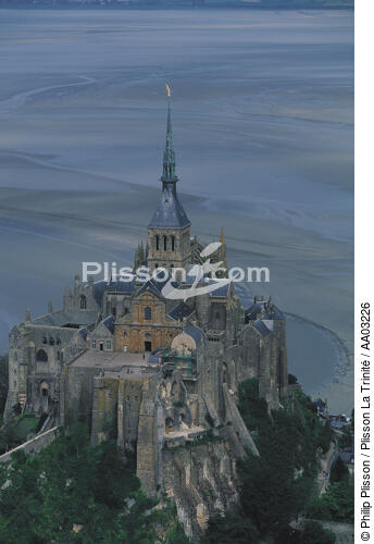 Le Mont Saint Michel : le site le plus visité du littorale français - © Philip Plisson / Plisson La Trinité / AA03226 - Nos reportages photos - Manche [La]