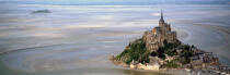 Le Mont Saint Michel © Philip Plisson / Plisson La Trinité / AA03227 - Photo Galleries - Low tide