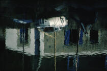 Reflet dans le port du Bono. © Philip Plisson / Plisson La Trinité / AA03386 - Photo Galleries - Auray [The River of]