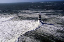 Rouleau de vagues sur la Banche. © Philip Plisson / Plisson La Trinité / AA03877 - Photo Galleries - Lighthouse [44]