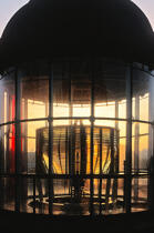 Gros plan de la lentille du phare des Triagoz. © Philip Plisson / Plisson La Trinité / AA03916 - Nos reportages photos - Intérieur [phare]