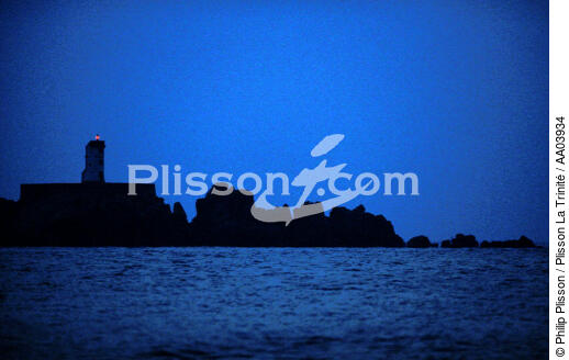 Le paon de nuit. - © Philip Plisson / Plisson La Trinité / AA03934 - Photo Galleries - Lighthouse [22]