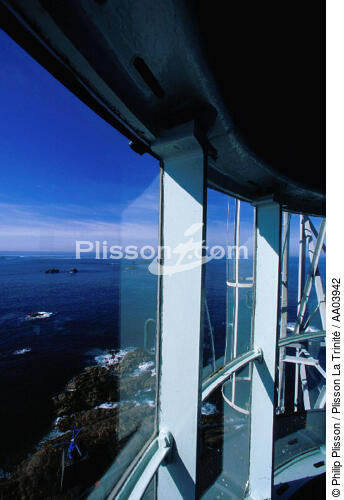 Vue du phare des Roches Douvres. - © Philip Plisson / Plisson La Trinité / AA03942 - Nos reportages photos - Phare [22]