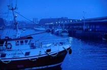 Le port de Lorient au petit matin © Philip Plisson / Plisson La Trinité / AA04001 - Nos reportages photos - Ville [56]