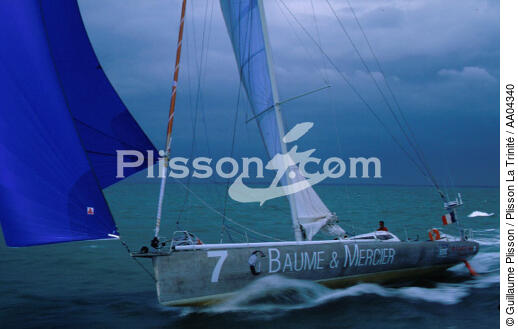 Baume & Mercier lors d'entrainements pour la route du Rhum. - © Guillaume Plisson / Plisson La Trinité / AA04340 - Photo Galleries - Maxi-monohull Racing Yacht