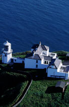 Sur la côte est irlandaise, le phare de Black Head. © Philip Plisson / Plisson La Trinité / AA04823 - Photo Galleries - Ireland