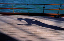Ombre sur le pont. © Philip Plisson / Plisson La Trinité / AA04932 - Photo Galleries - Tall ships
