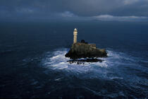 Un phare mytique : le Fastnet © Philip Plisson / Plisson La Trinité / AA05017 - Photo Galleries - Ireland, the green island