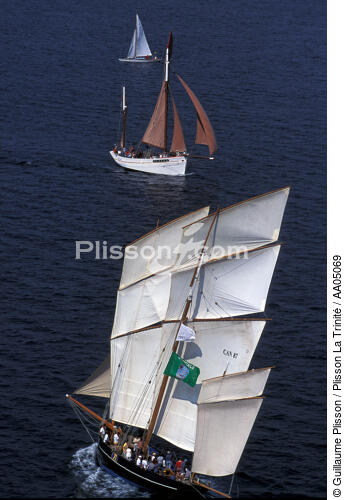 La Cancalaise pendant Brest 2000. - © Guillaume Plisson / Plisson La Trinité / AA05069 - Photo Galleries - Bisquine : typical Breton boat used for fishing