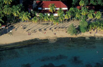 Petite plage dans les Antilles. © Philip Plisson / Plisson La Trinité / AA05330 - Photo Galleries - Martinique [The]