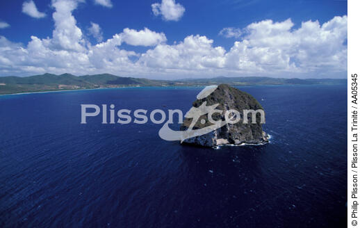 Le Rocher du Diamant à la Martinique - © Philip Plisson / Plisson La Trinité / AA05345 - Nos reportages photos - Antilles [Les]