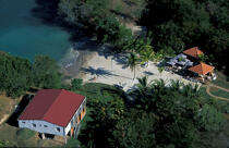 Petite plage à la Martinique © Philip Plisson / Plisson La Trinité / AA05427 - Nos reportages photos - Antilles [Les]