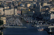 Le vieux port de Bastia. © Philip Plisson / Plisson La Trinité / AA05614 - Nos reportages photos - Digue